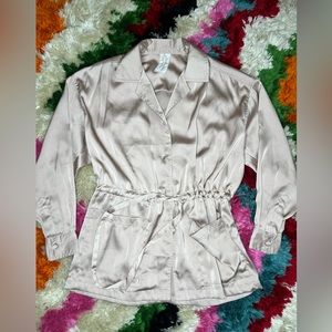Satin jacket. Size M.